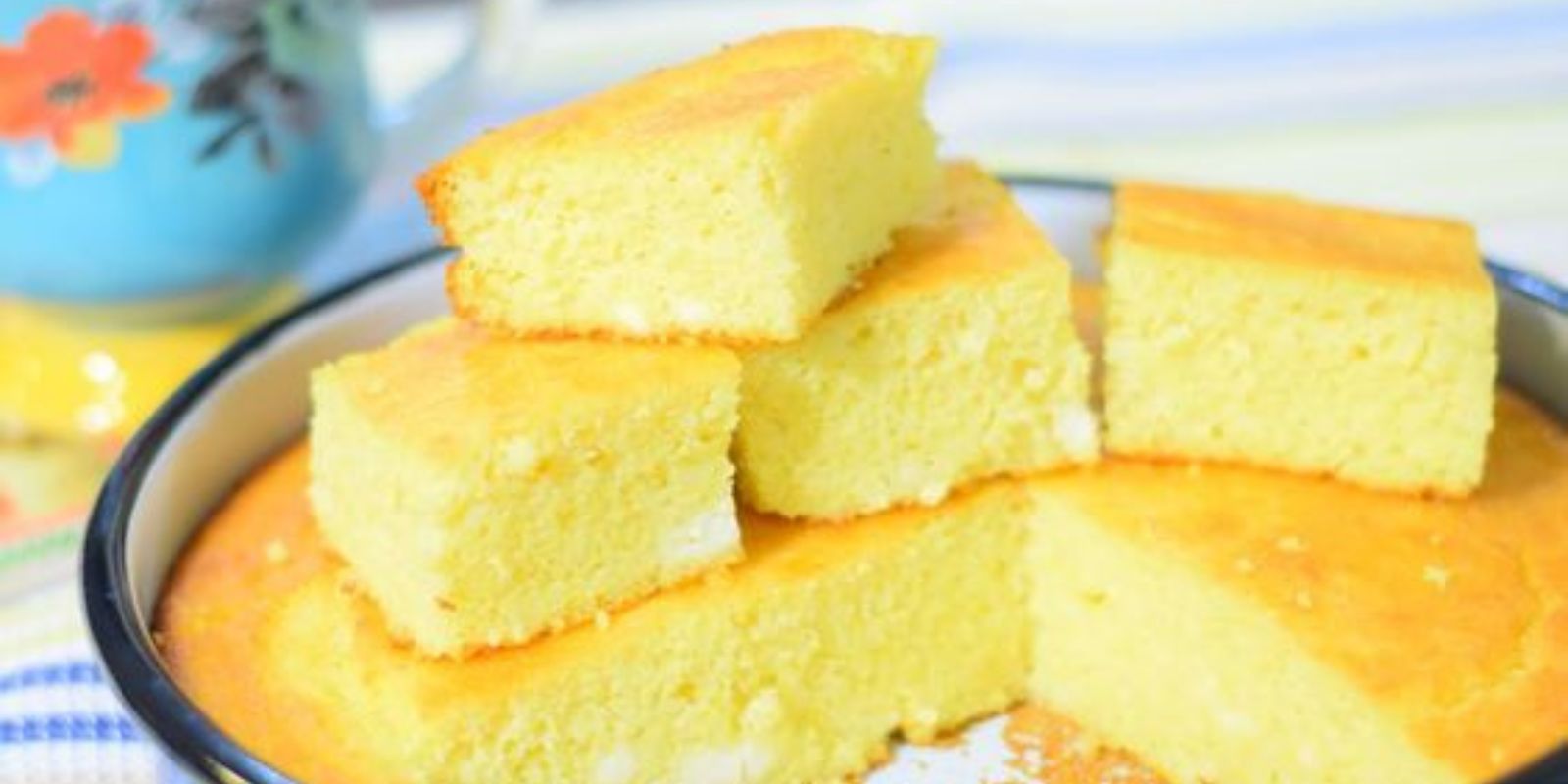 Rezept für Cremigen Vanillekuchen: Zart und Verführerisch