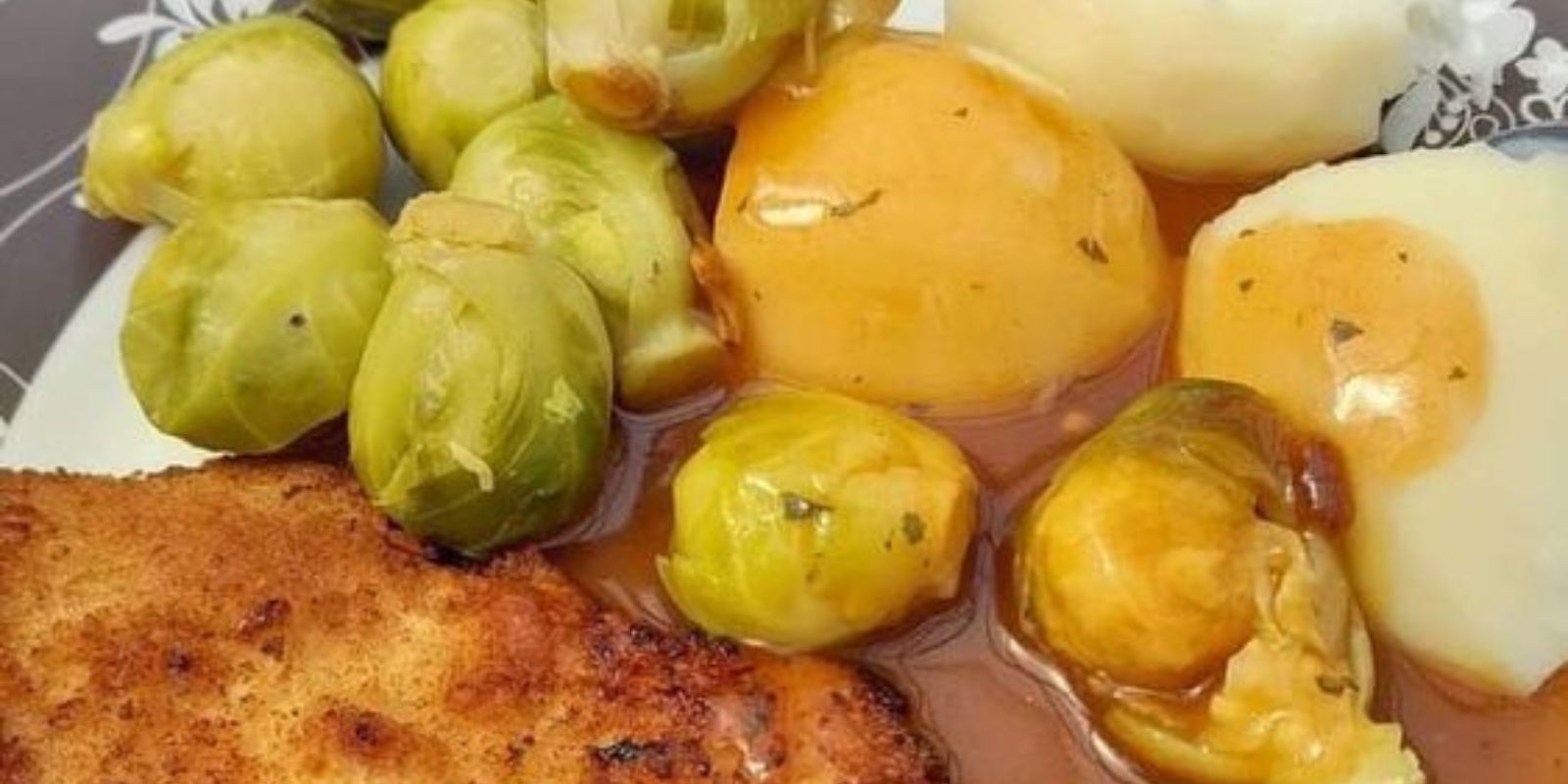 Rezept für Schnitzel mit Rosenkohl: Herzhaft und Genussvoll