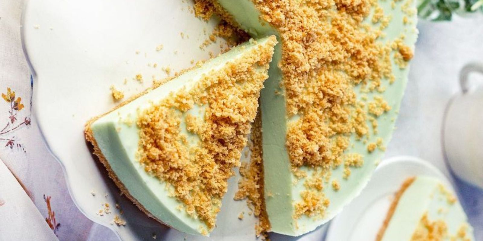 Rezept für Waldmeister-Philadelphia-Torte: Frisch, Cremig und Aromatisch