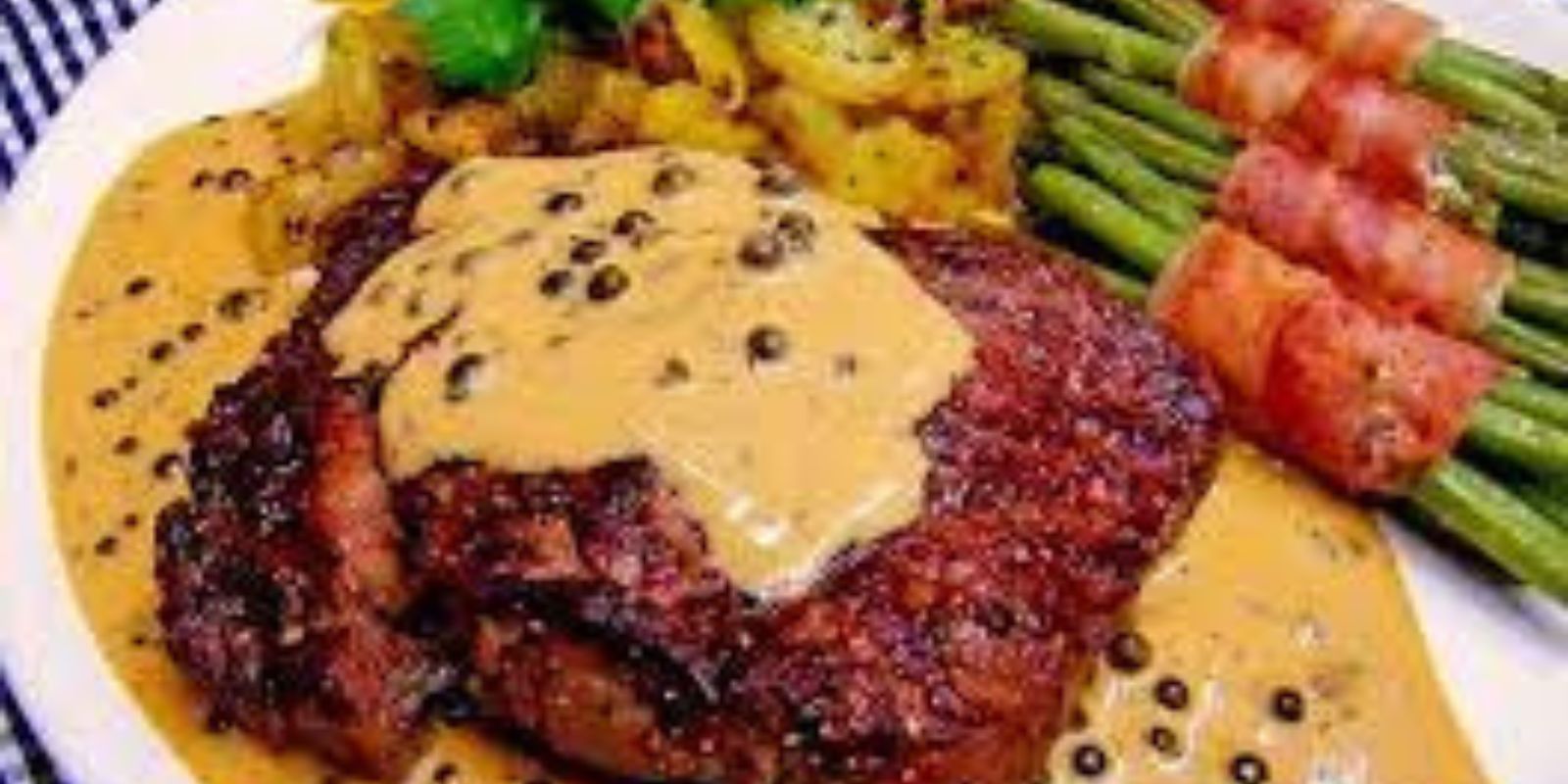 Rinderfilet mit Grüner Pfeffersahnesoße: Ein Gaumenschmaus der Extraklasse