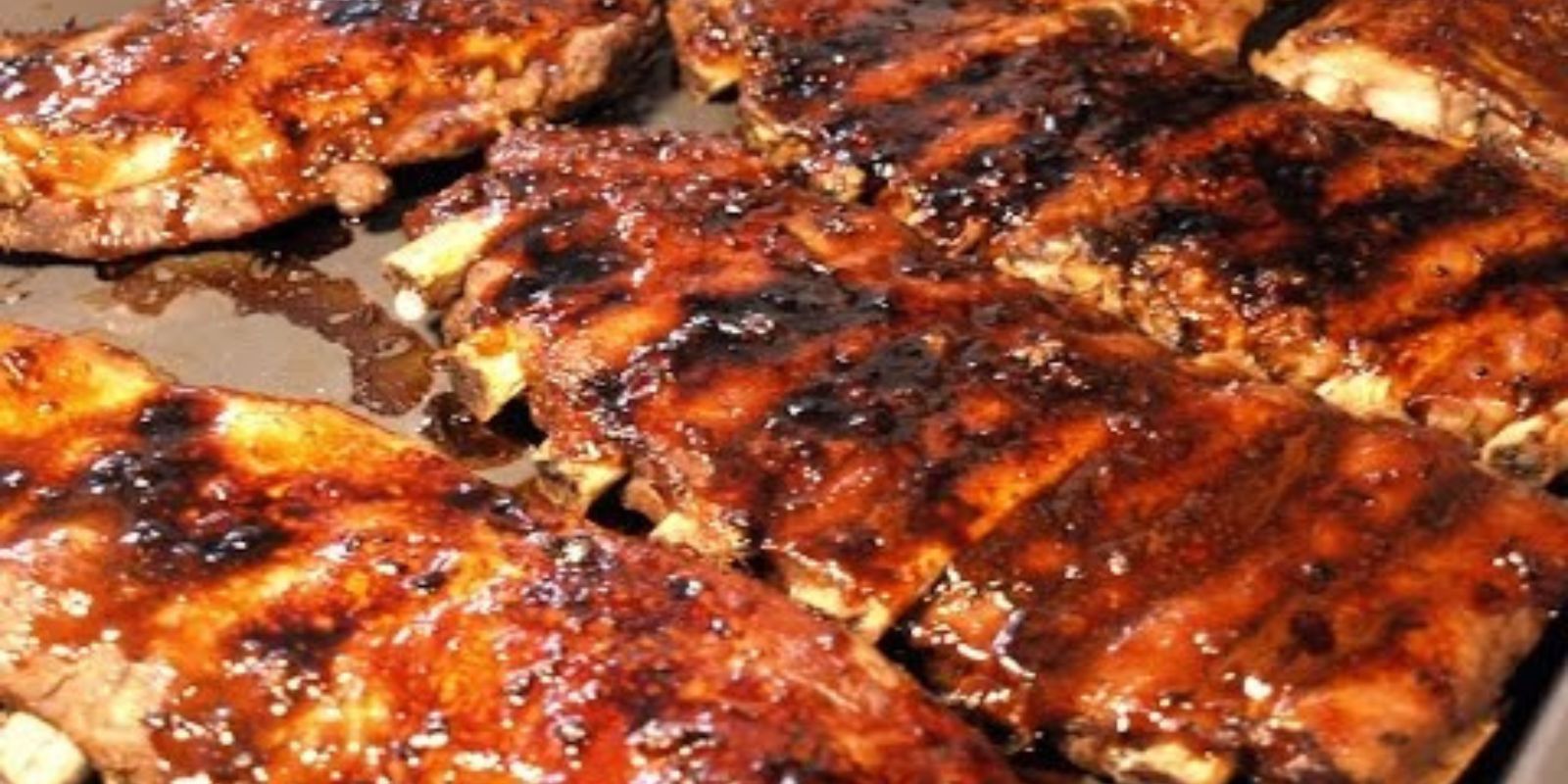 Rippchen mit Honig und Knoblauch