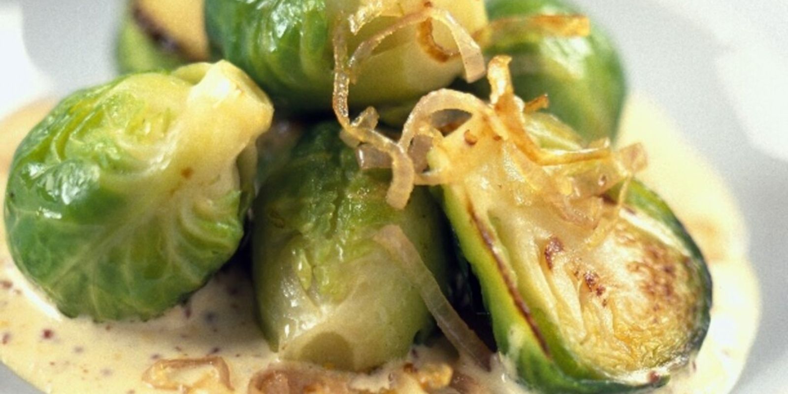 Rosenkohl in Frischkäse-Senfsauce – Eine Geschmacksexplosion für Gemüseliebhaber