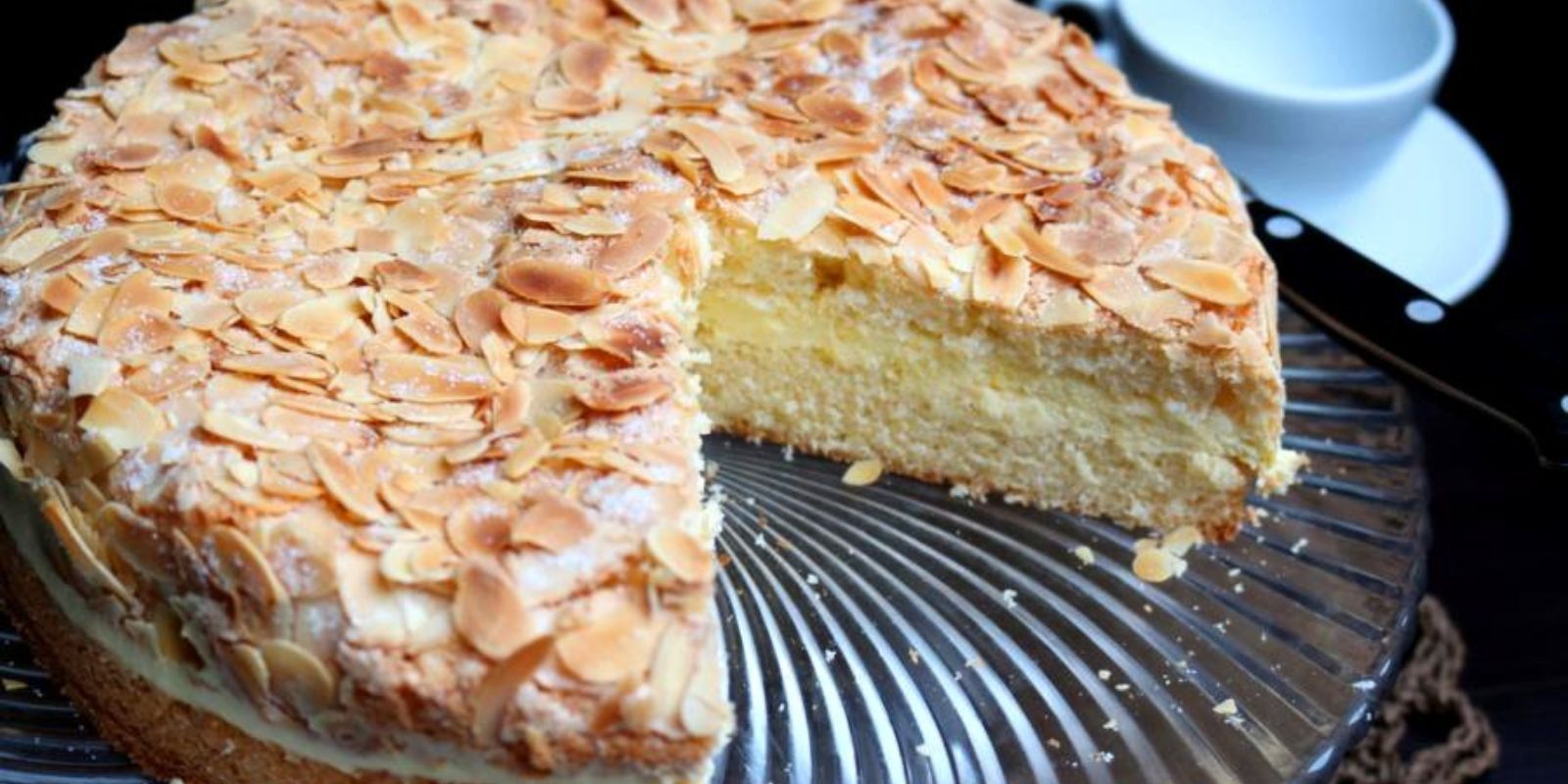 Ruck-Zuck-Bienenstich – Blitzschnell zu einem süßen Genuss