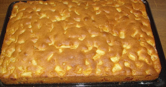 SCHNELLER APFELKUCHEN VOM BLECH