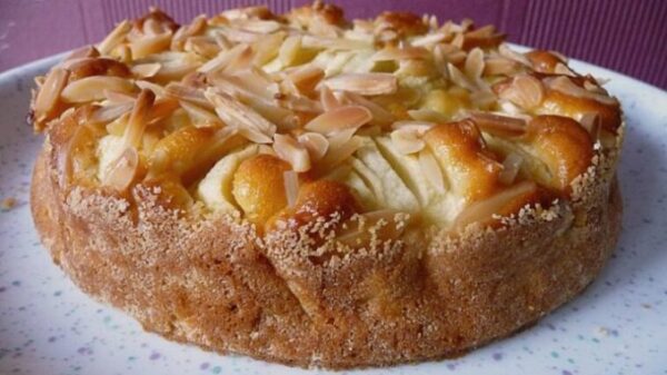 SUPER LEICHTER APFELKUCHEN