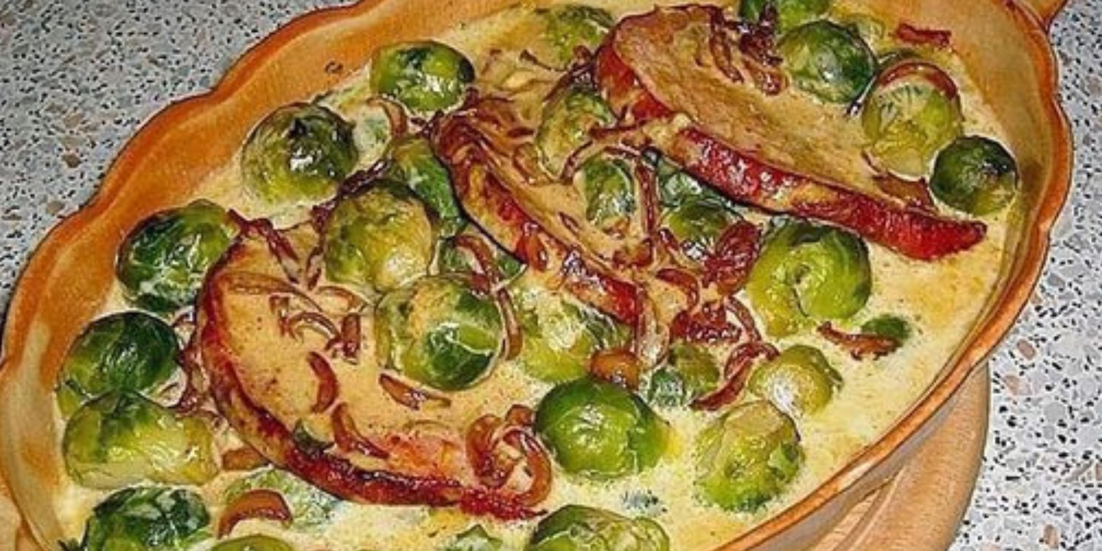 SUPER Saulecker! – Omas Rosenkohlauflauf