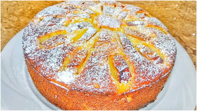 Saftiger Apfelkuchen mit Schmand