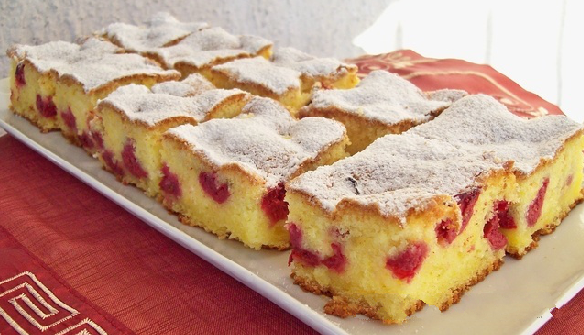 Saftiger Kirschkuchen