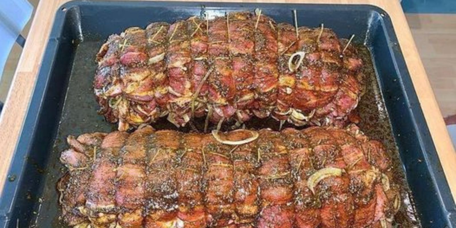 Saftiges Rezept für Fleisch, das im Mund zergeht! – Gyrosschichtbraten, schmort im Backrohr vor sich hin