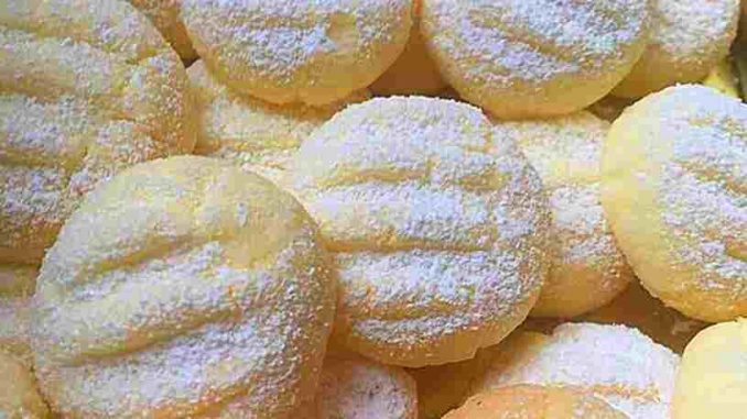 Schneeflöckchen, superzart und zerfällen im Mund!