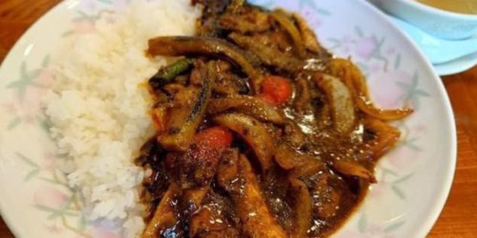 Schnell einfach und Gesund! Chinesisches Rindfleisch mit Zwiebeln und Paprika