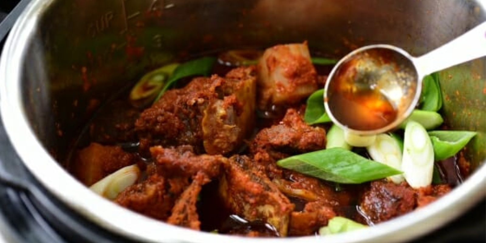 Schnelle Köstlichkeit aus dem Instant Pot: Koreanische Kurze Rippchen mit einer Würzigen Note