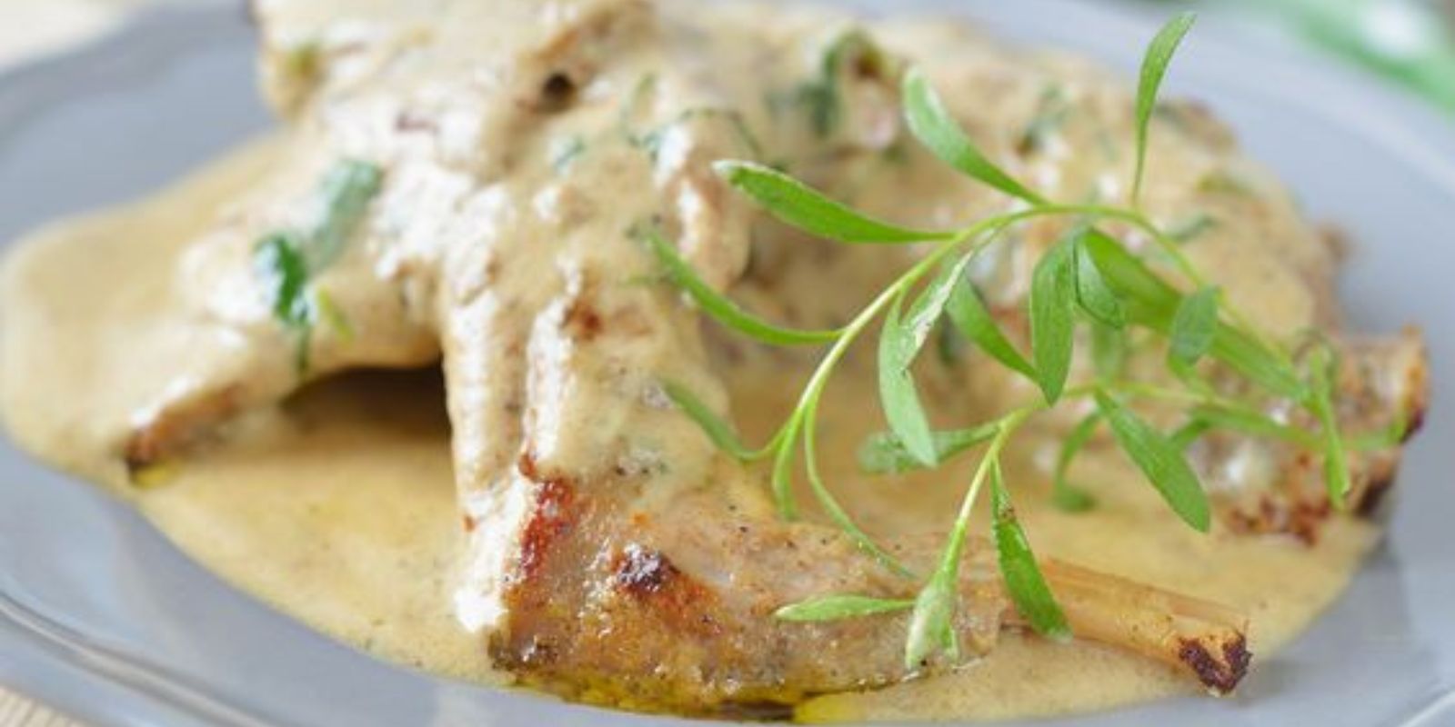 Schnitzel in Senfsoße: Ein Herzhaftes Rezept für Genießer