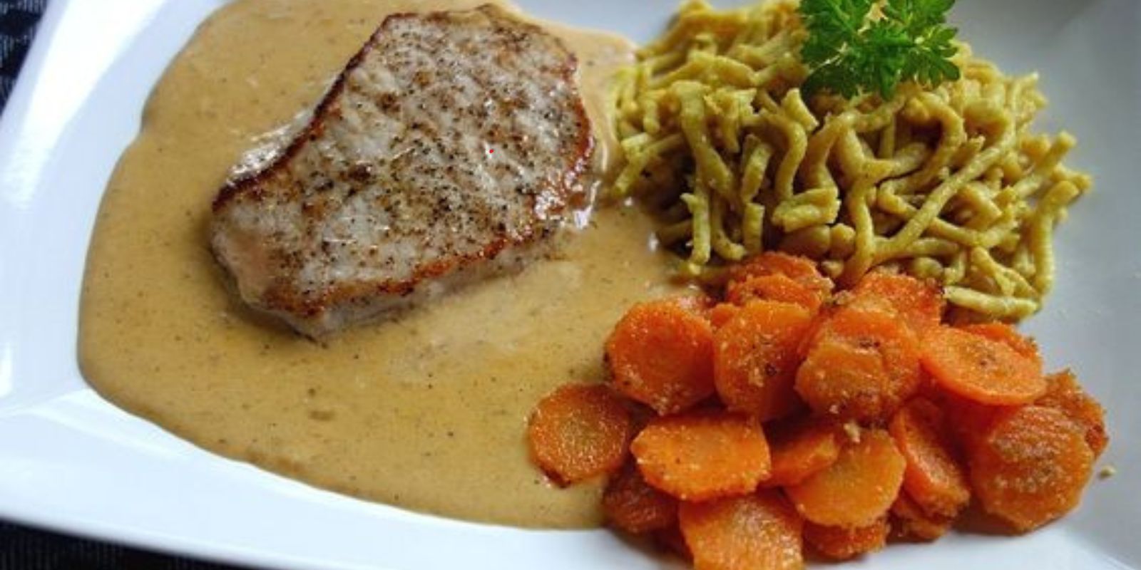 Schnitzel in Senfsoße