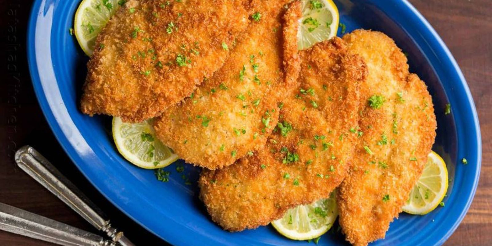 Schnitzel mit schnellen Bratkartoffeln