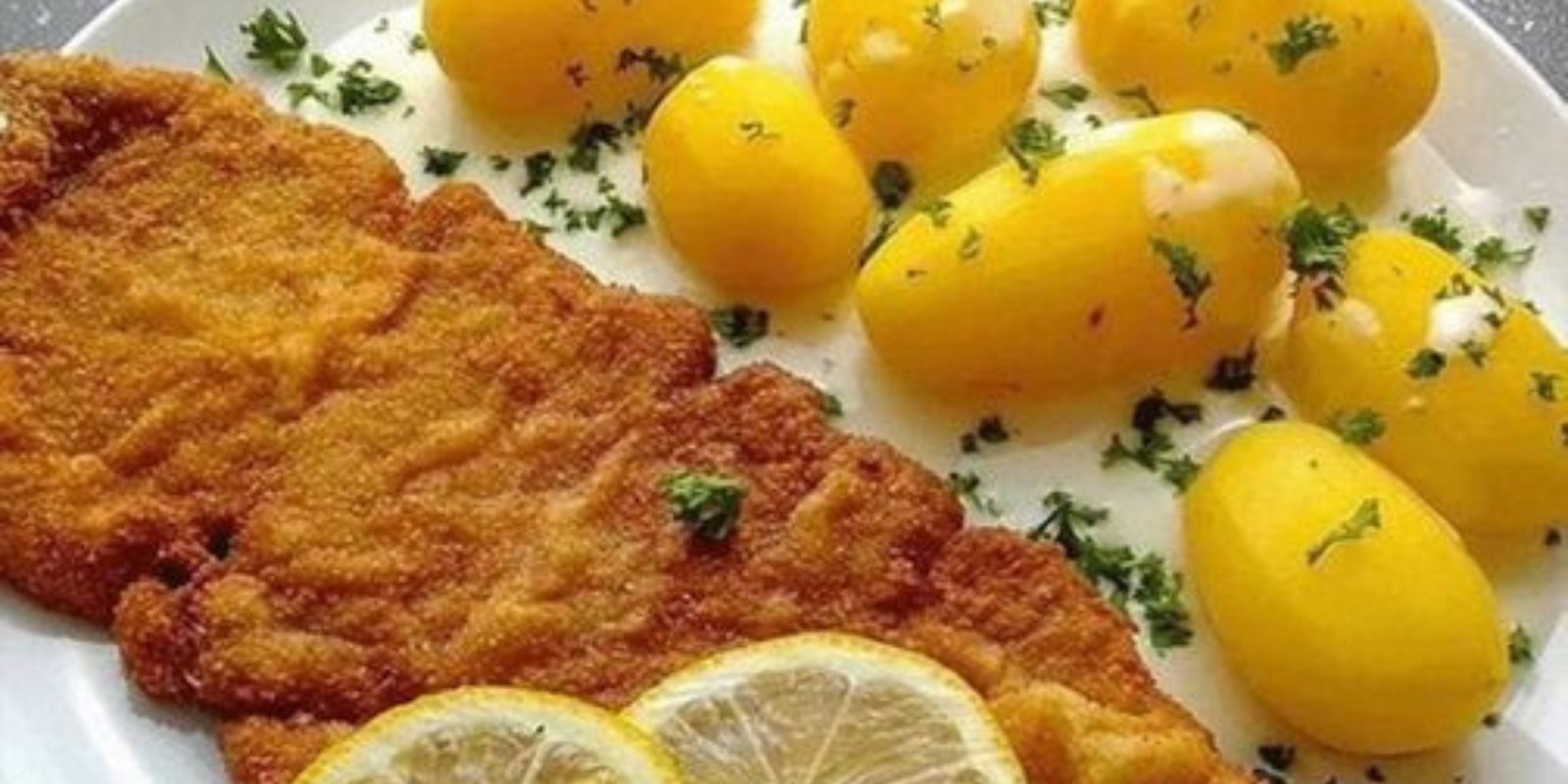 Schnitzel saucisse