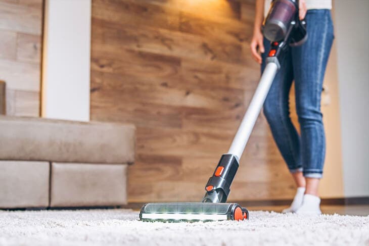 Teppich saugen 1
