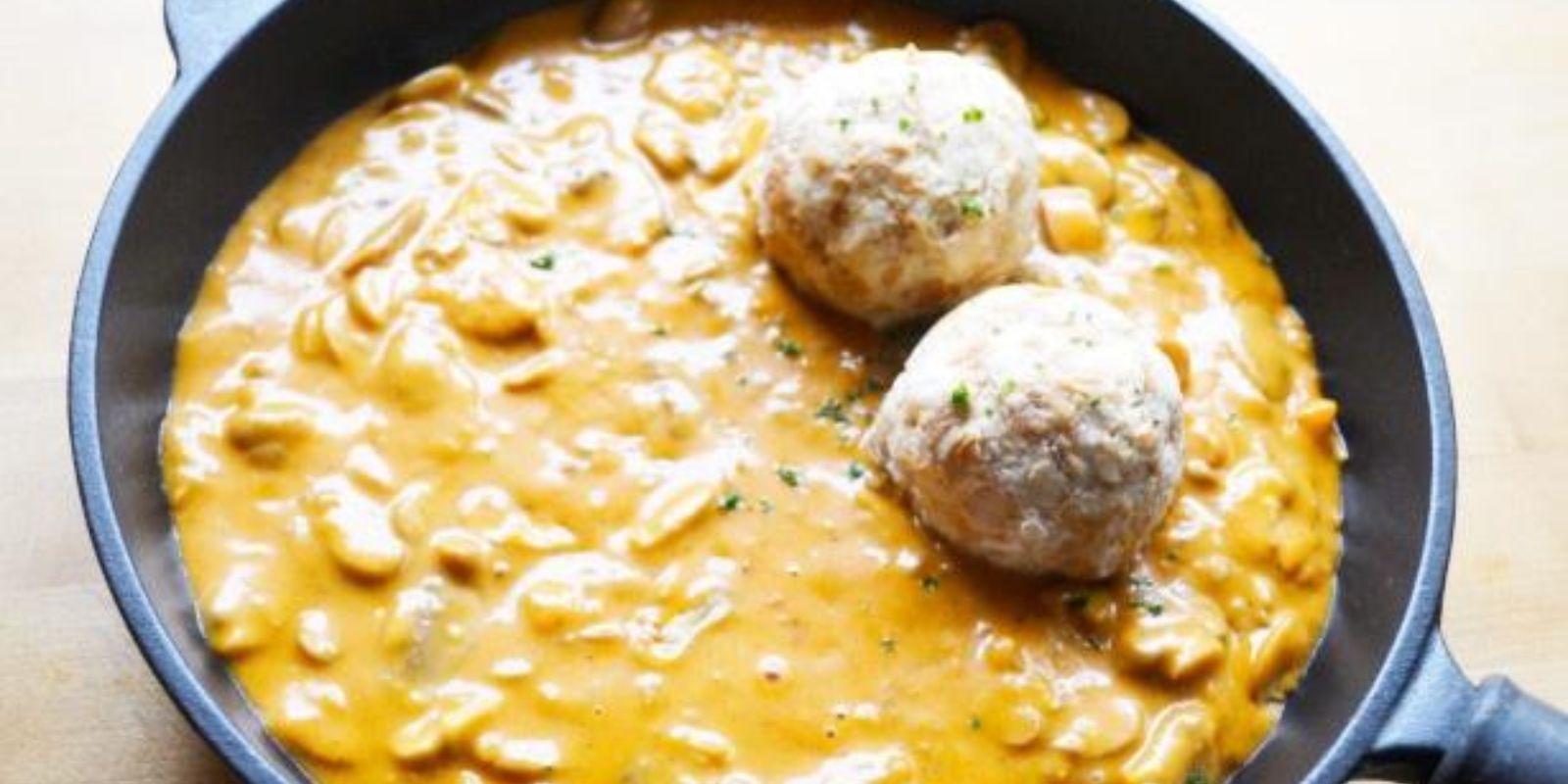 Schwarzwälder Jägersauce  Mit diesem Rezept bleibt vom Essen nichts übrig