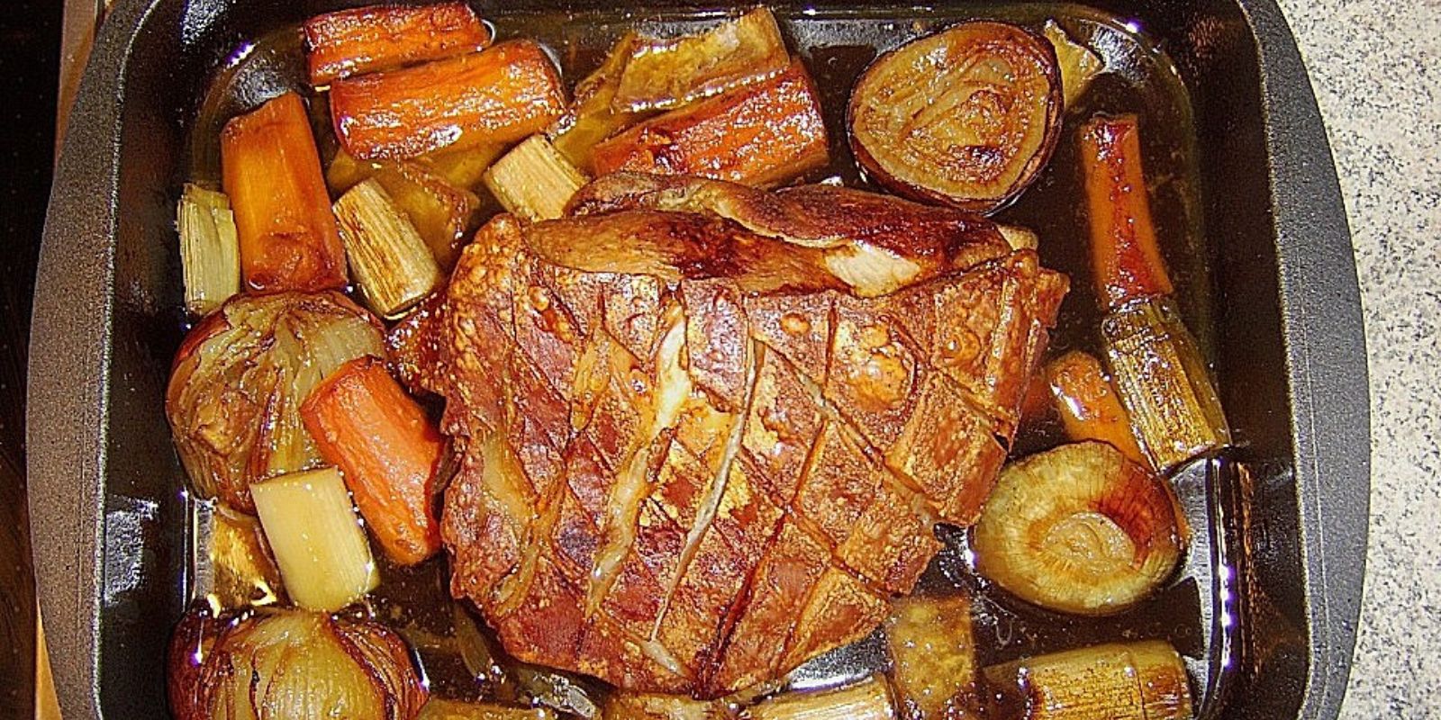Schweinekrustenbraten