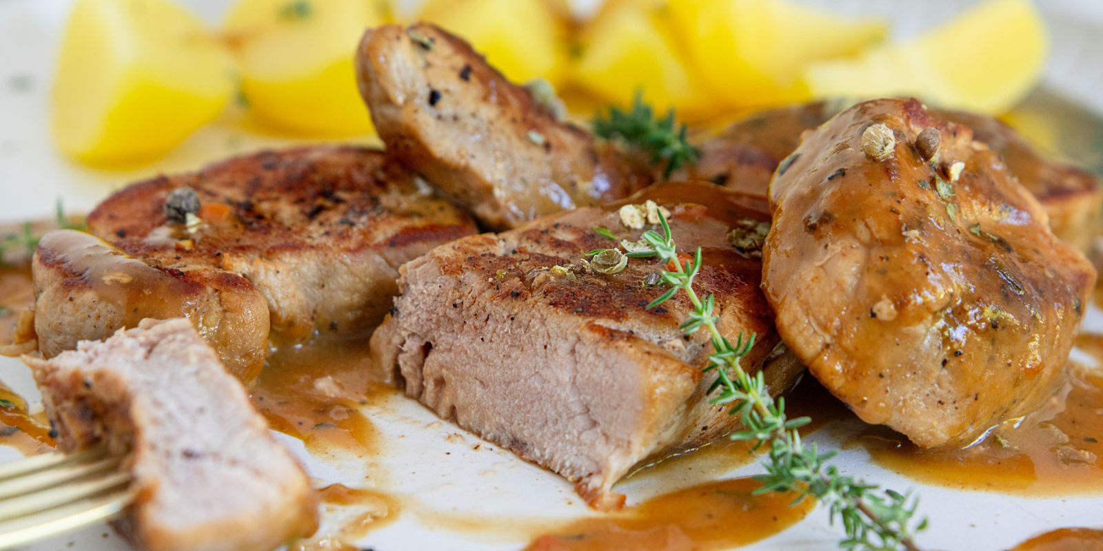 Schweinemedaillons in Pfefferrahmsauce