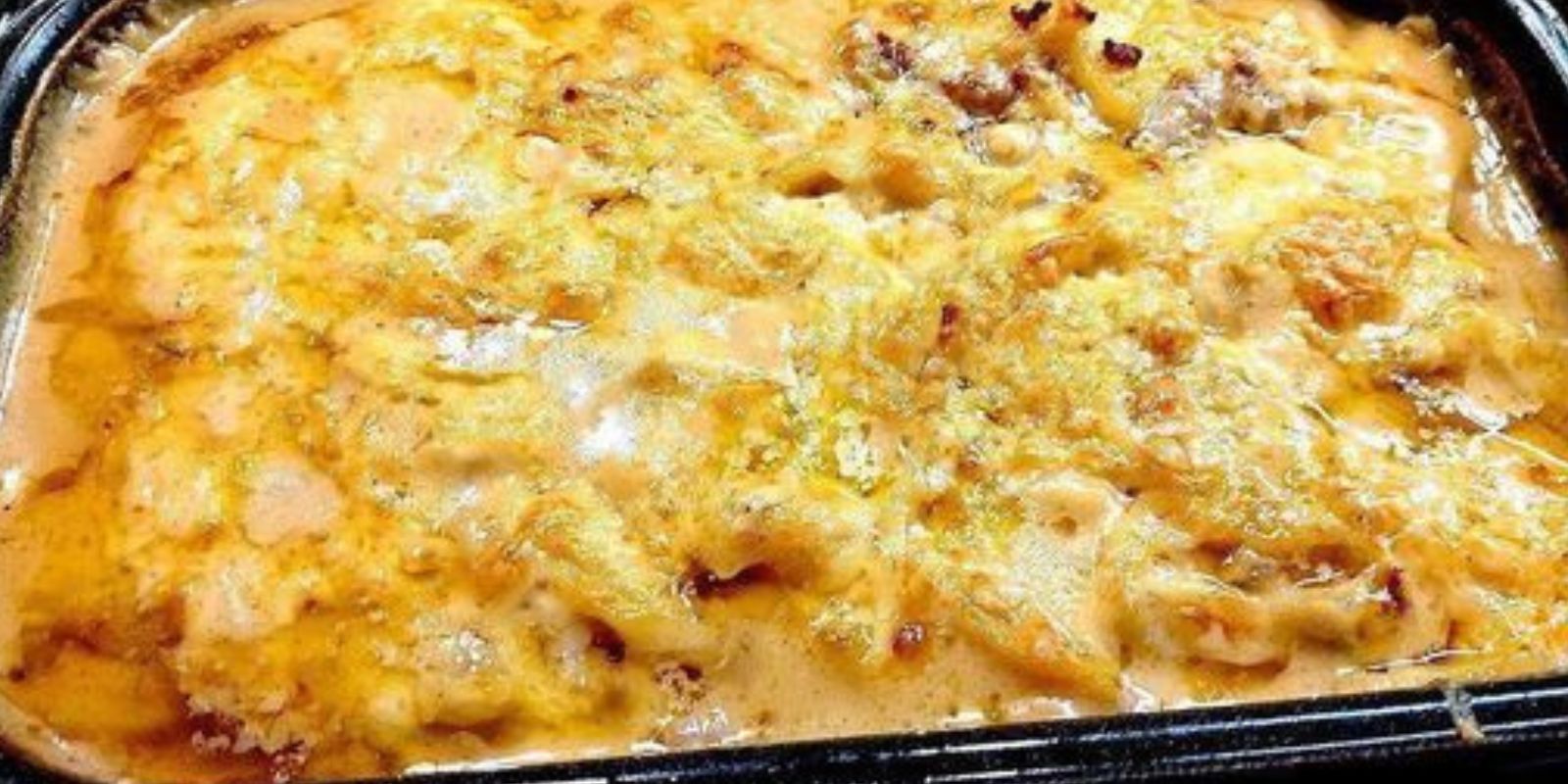 Sehr einfach und sooo guuuut! – Kartoffel Hack Auflauf in Käsesoße