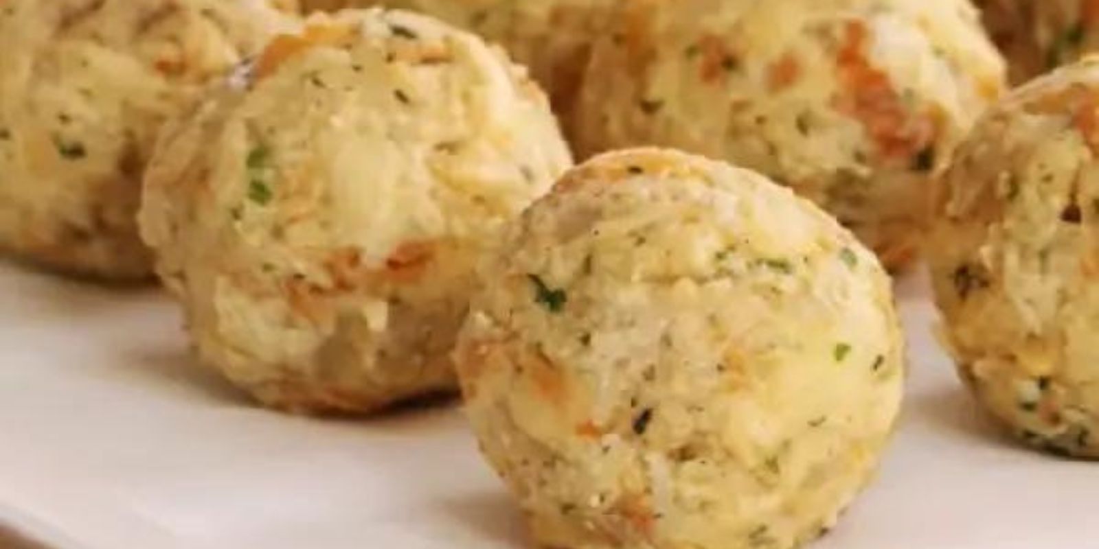 Semmelknödel Rezept mega leckerrr