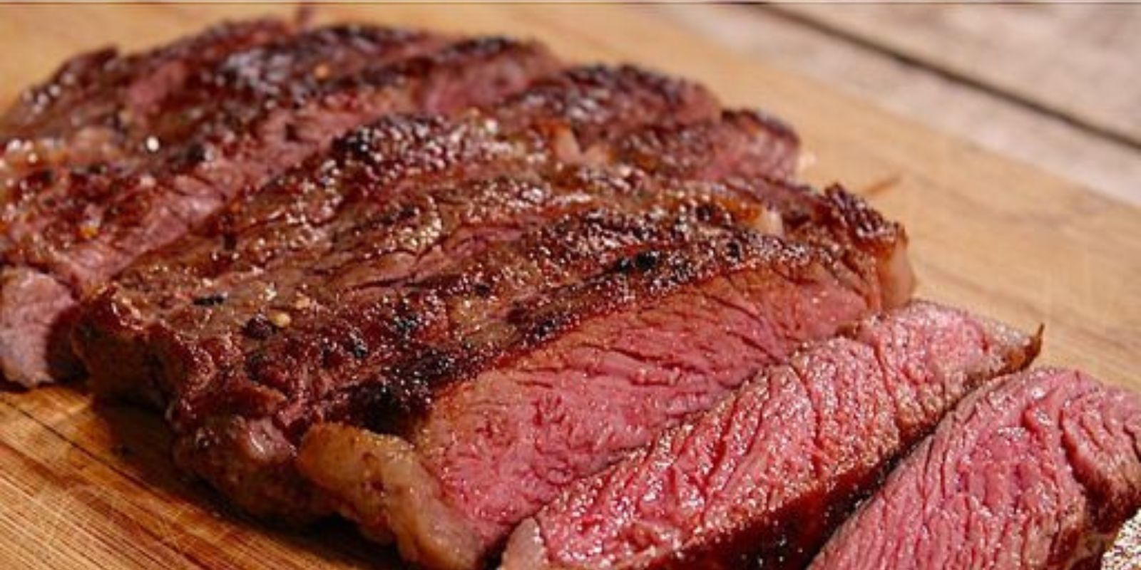 So bereiten Sie ein Steak perfekt zu: einfache Regeln, die Sie befolgen sollten