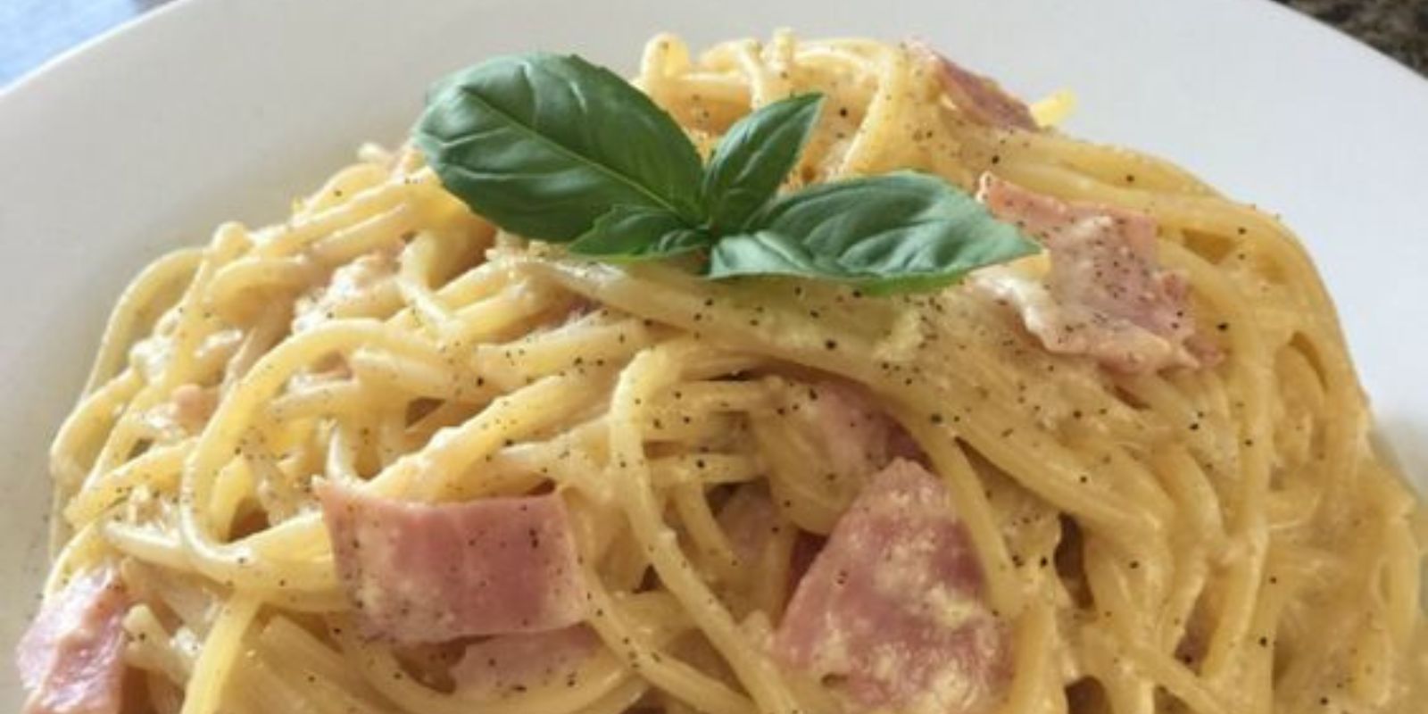Spaghetti Carbonara: Ein klassisches und einfaches Rezept