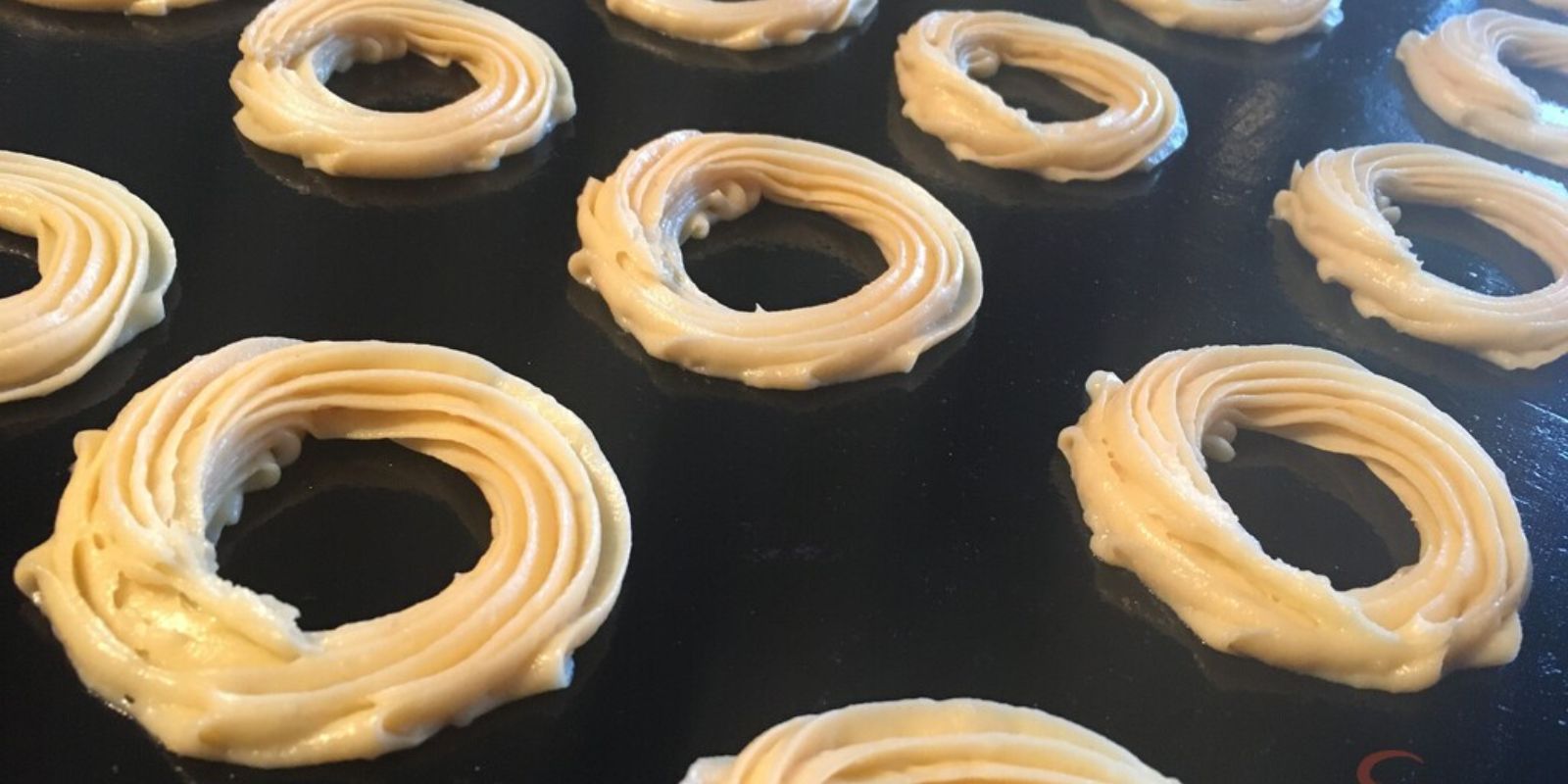 Spritzkuchen mit Vanillecreme