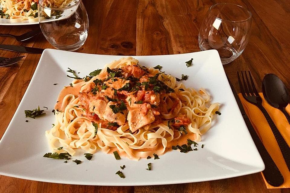 Tagliatelle al Salmone