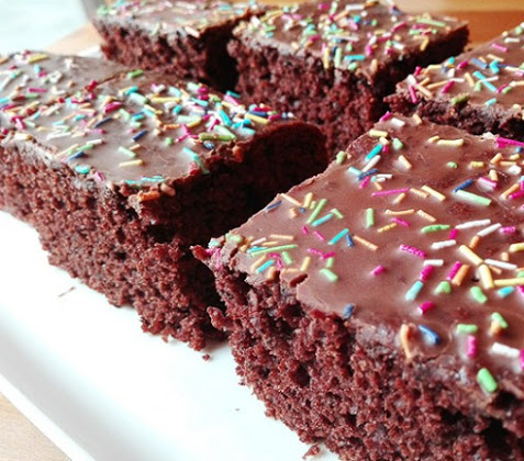 Tassenkuchen mit Schokoladenglasur