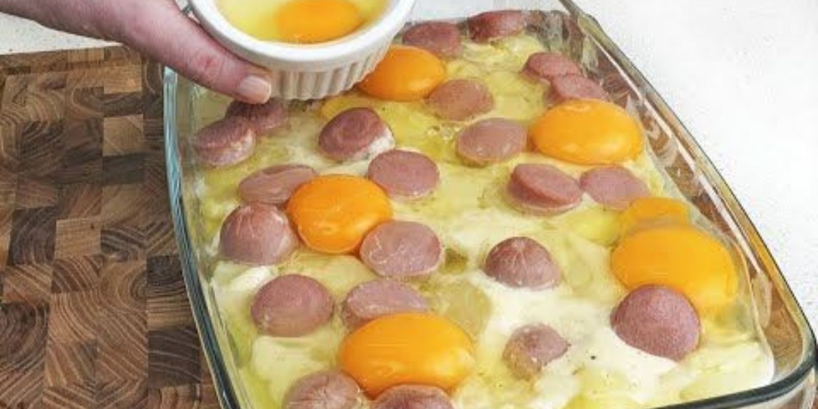 Title: Bratkartoffeln mit Wurst und Spiegelei – Ein Klassiker der deutschen Küche