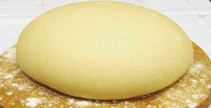 Universeller Joghurt-Hefeteig für alles (Pizzen, Kuchen, etc.)