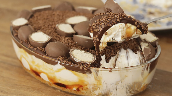 Vanille Quarkcreme mit Schokoriegel