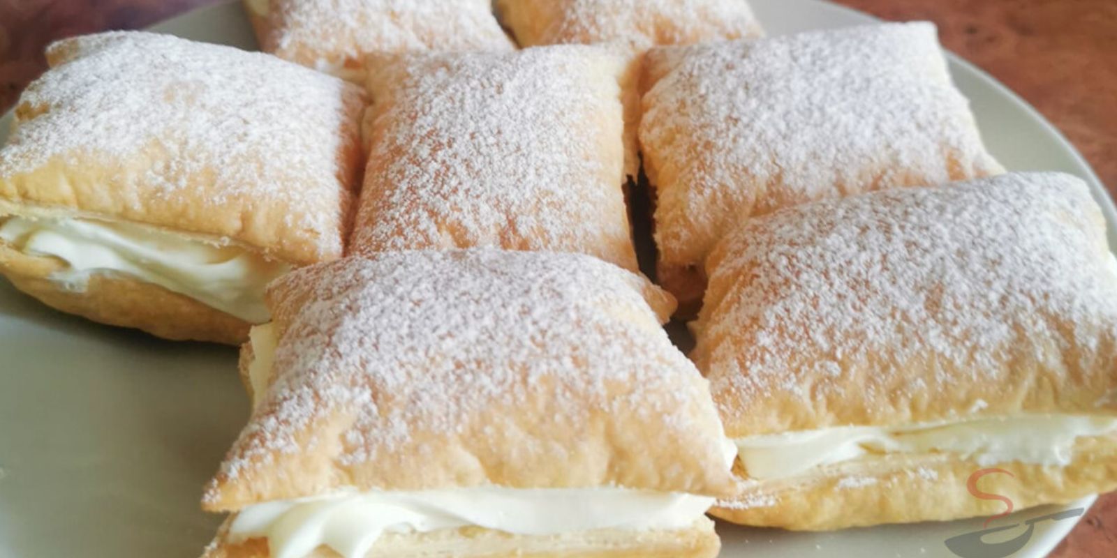 Vanillecremepudding im Blätterteig: Eine himmlische Fusion von Zartheit und Geschmack