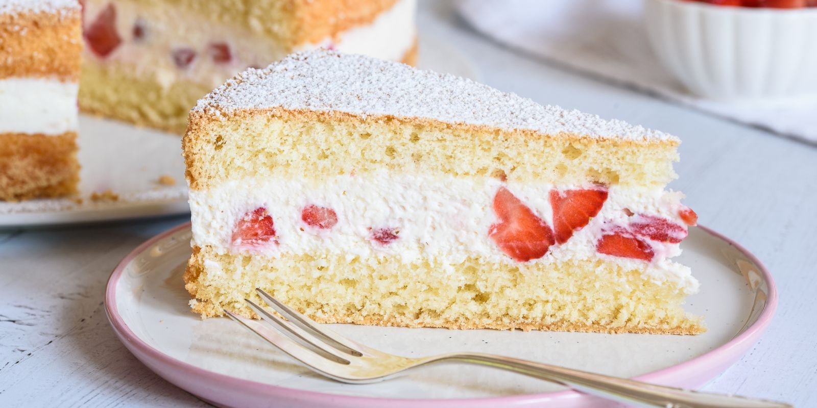 Verführerisch Lecker: Käsesahne mit Erdbeeren – Eine Hymne an den Sommergenuss