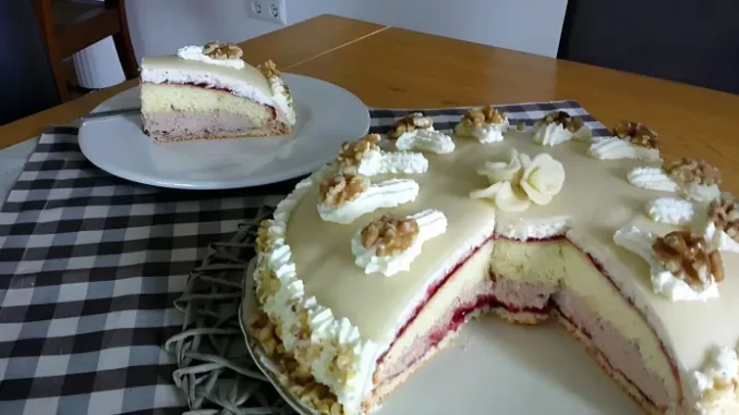 Walnuss – Marzipan Torte