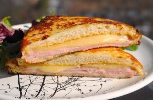 Warmes Frühstück „Monte Cristo„