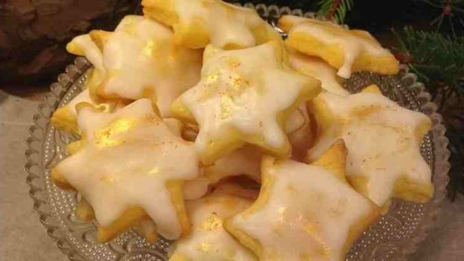 Zarte Zitronensterne, davon muß ich immer extra viele backen!