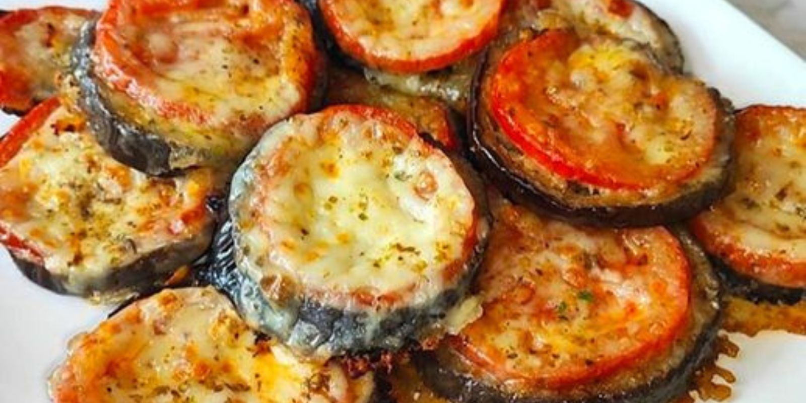 mhmm – tartelettes d’aubergines avec tomate et fromage