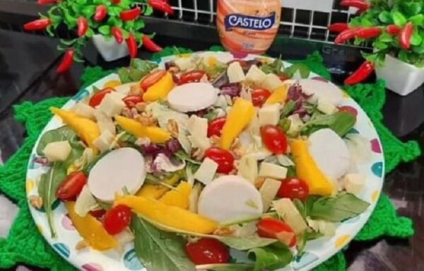 A Salada Tropical com Frutas é o prato perfeito para este Carnaval. Não perca!