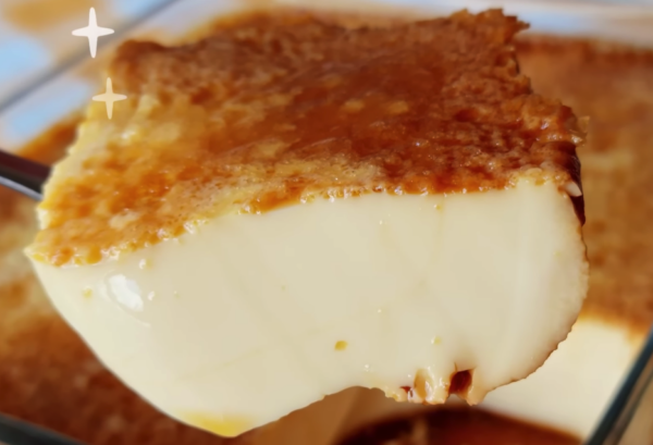 A sobremesa mais deliciosa e fácil em 1 minuto (apenas 3 ingredientes e sem farinha)