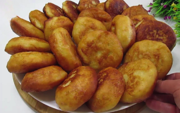 Ai meu Deus eu nunca vi nada igual esse bolinho,fiquei viciada