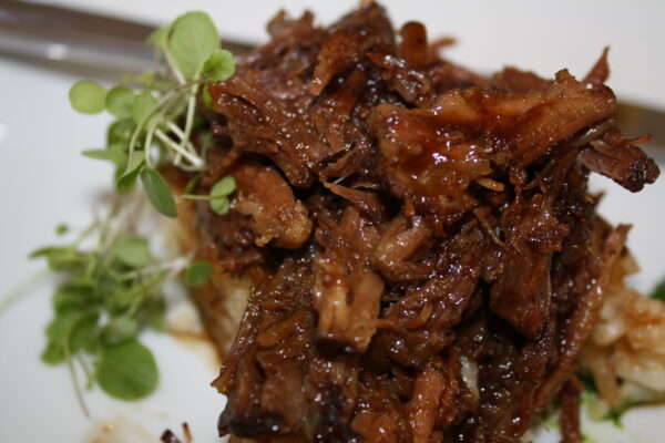 Aprenda a fazer um deliciosa Rabada ao Vinho Tinto