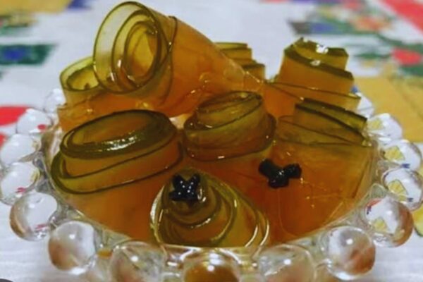 Aprenda como faz mamão verde enroladinho super fácil e vai amar o resultado desse doce delicioso