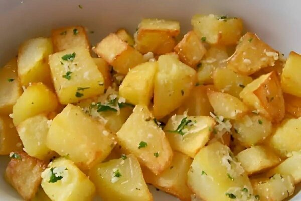 Batata sauté de restaurante muito melhor e mais saudável que batata frita em casa todos adoram