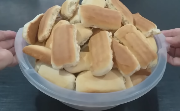 Bolachinha caseira super macia ela derrete na boca e é perfeita para acompanhar seu café