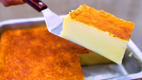 Bolo cremoso que não dá trabalho de fazer fica pronto em poucos minutos