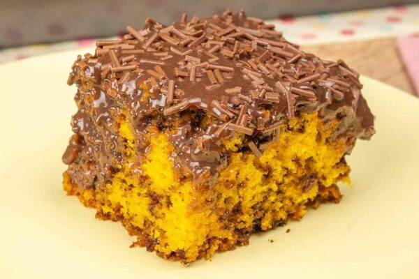 Bolo de cenoura formigueiro fácil, faça a alegria da criançada de todas as idades