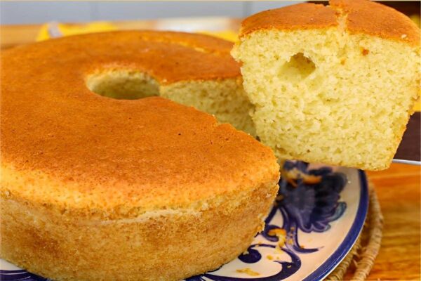 Bolo de trigo bem simples um bolo caseirinho delicioso para acompanhar seu café